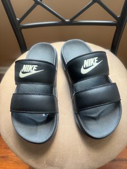 Women’s Nike Sandals -Size 5 - Nike OffCourt Duo Slide