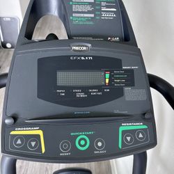 Precor EFX 5.17 i Elliptical Cross trainer