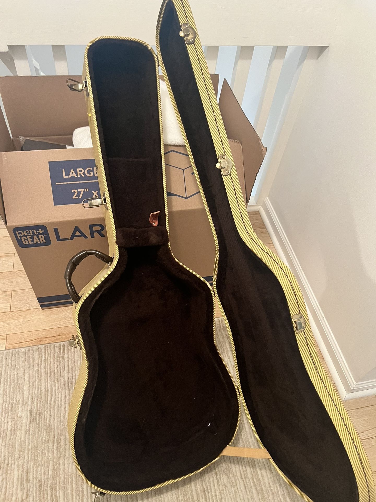 Acoustic Guitar Case Hardshell