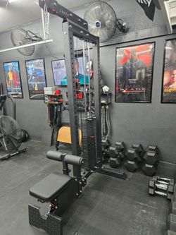 Titan lat pull/ seated row  10 - 300 LB Selectorized