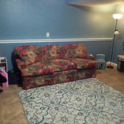 Isabel Couch Floral Pattern 