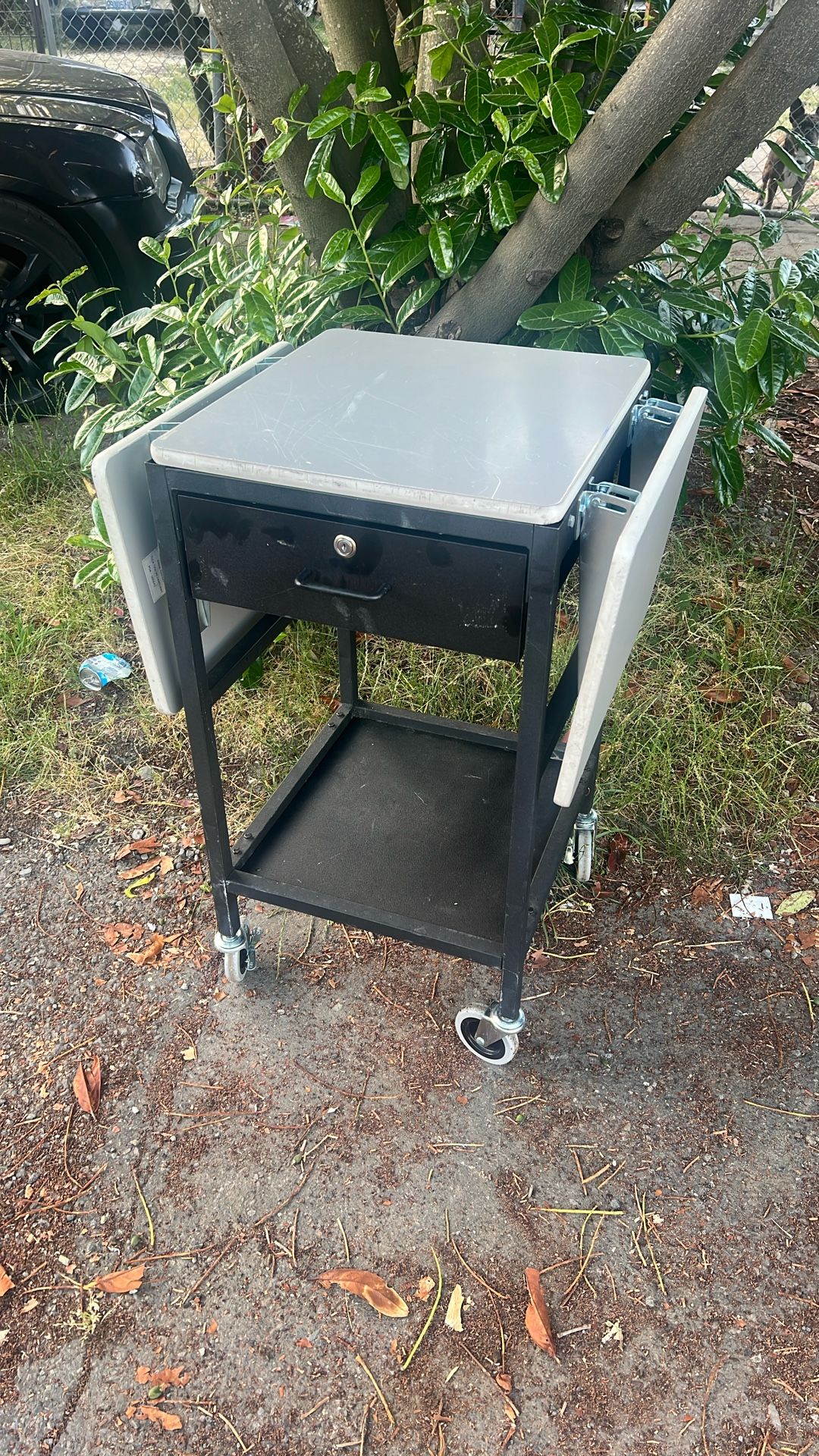 Stand/table