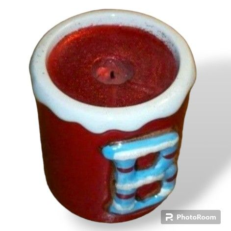 Holiday "B" Candle 🕯️