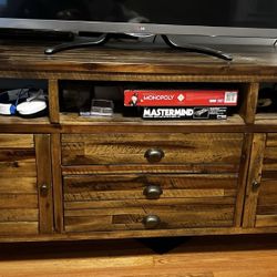 Wood Dresser. 