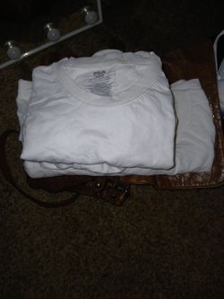 White fila Ts brand new fila /sz med