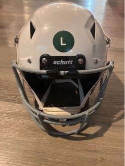 Schutt Juniors' A5 Recruit Football Helmet