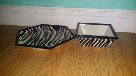 Zebra serving tray and bowl.....great condition!