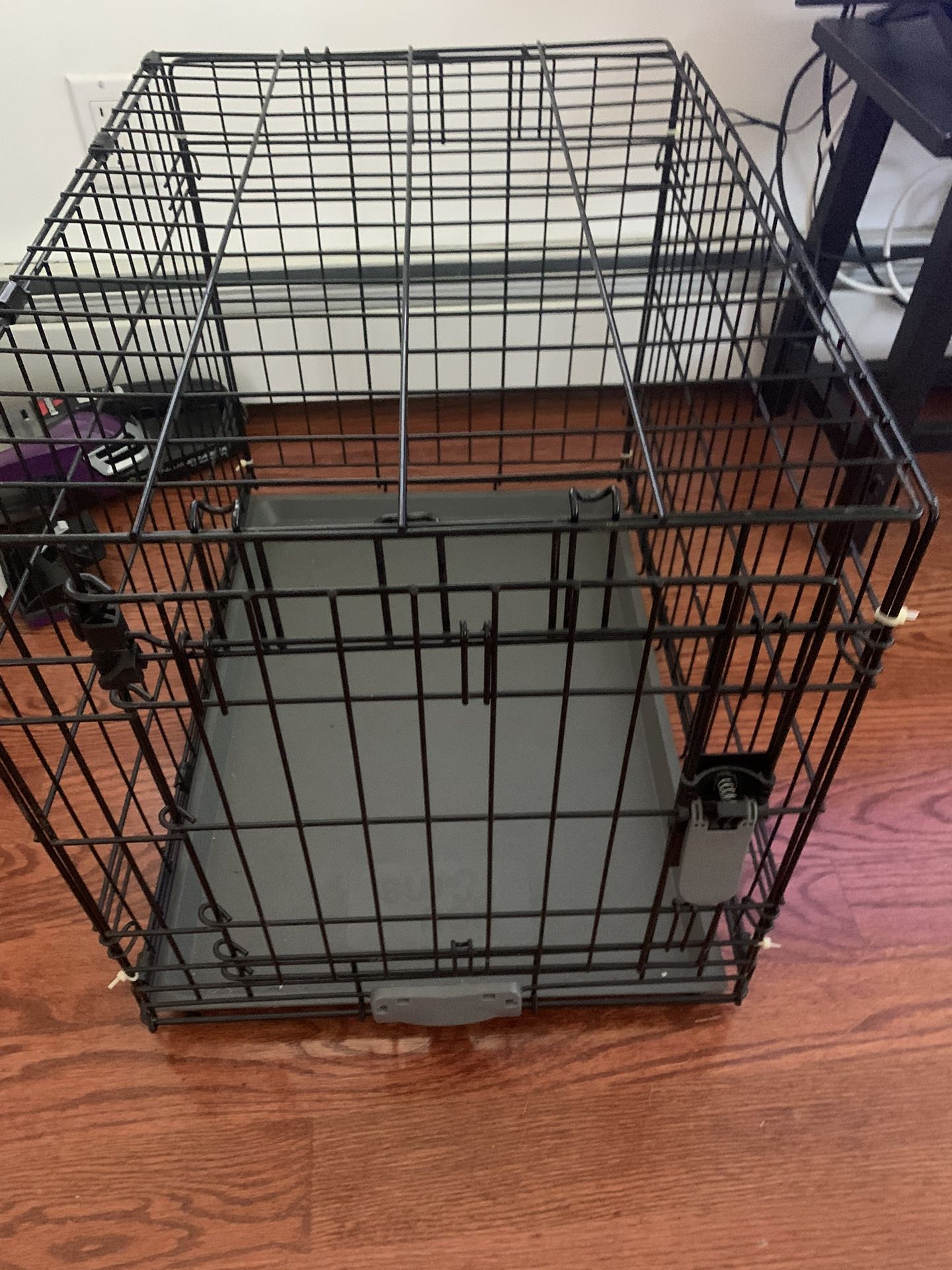 Dog cage. Small/Medium 