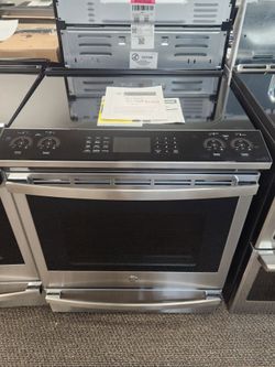 Profile 30 in. 4 Burner Element Smart Slide-In Induction Range in Fingerprint Resistant Stainless w/ Convection, Air Fry