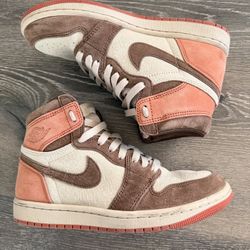 Nike Air Jordan High Tops Women’s Size 7.