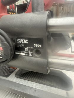 SKIL 3601 Flooring Saw