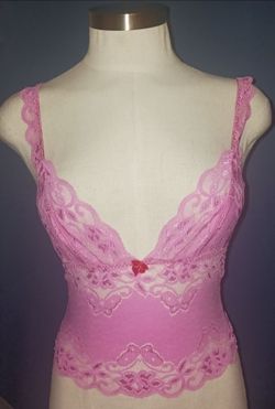 Pink scalloped edge cami top Medium