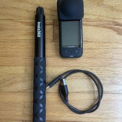 Insta360 X3 Barely Used Includes Selfie Stick, Memory card and Lens Cover