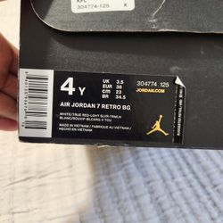 Jordan 7s Bugs Bunny  Size 4y