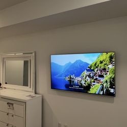 Tv Mount / Tv On Your Wall
