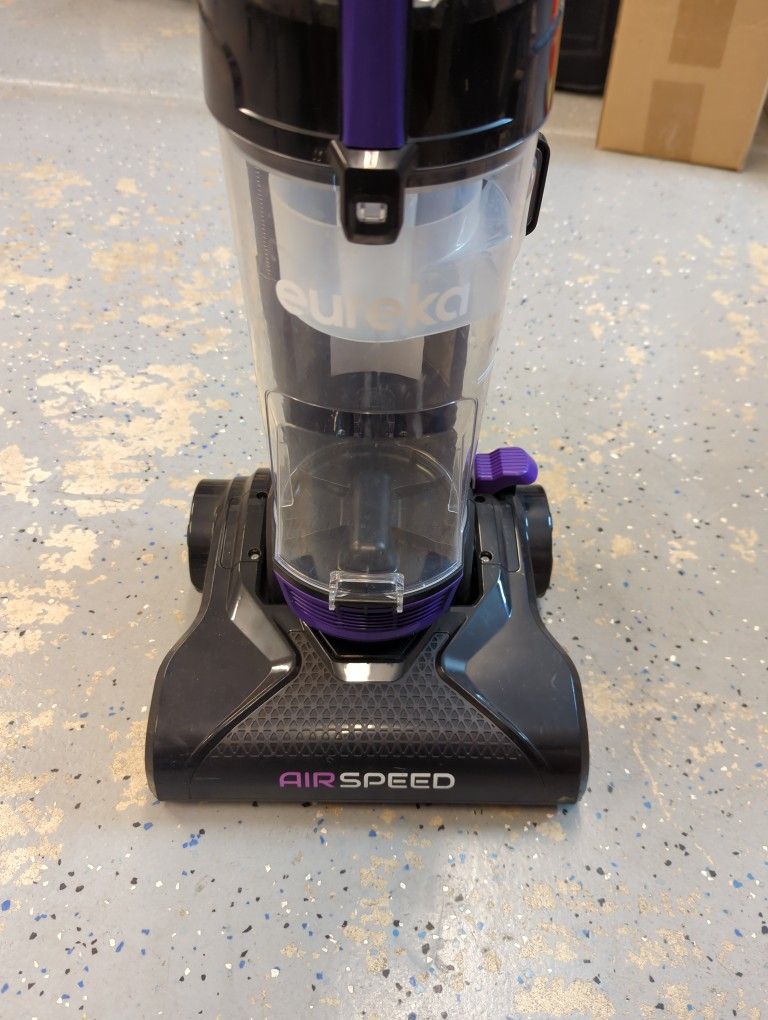 Eureka Air Speed Vacuum - Clean/ Barely Used