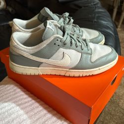 Nike Dunk Low Mica Green Size 11.5