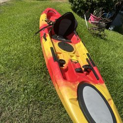 Perception Caster fishing kayak Amazing Colorful And Fun 