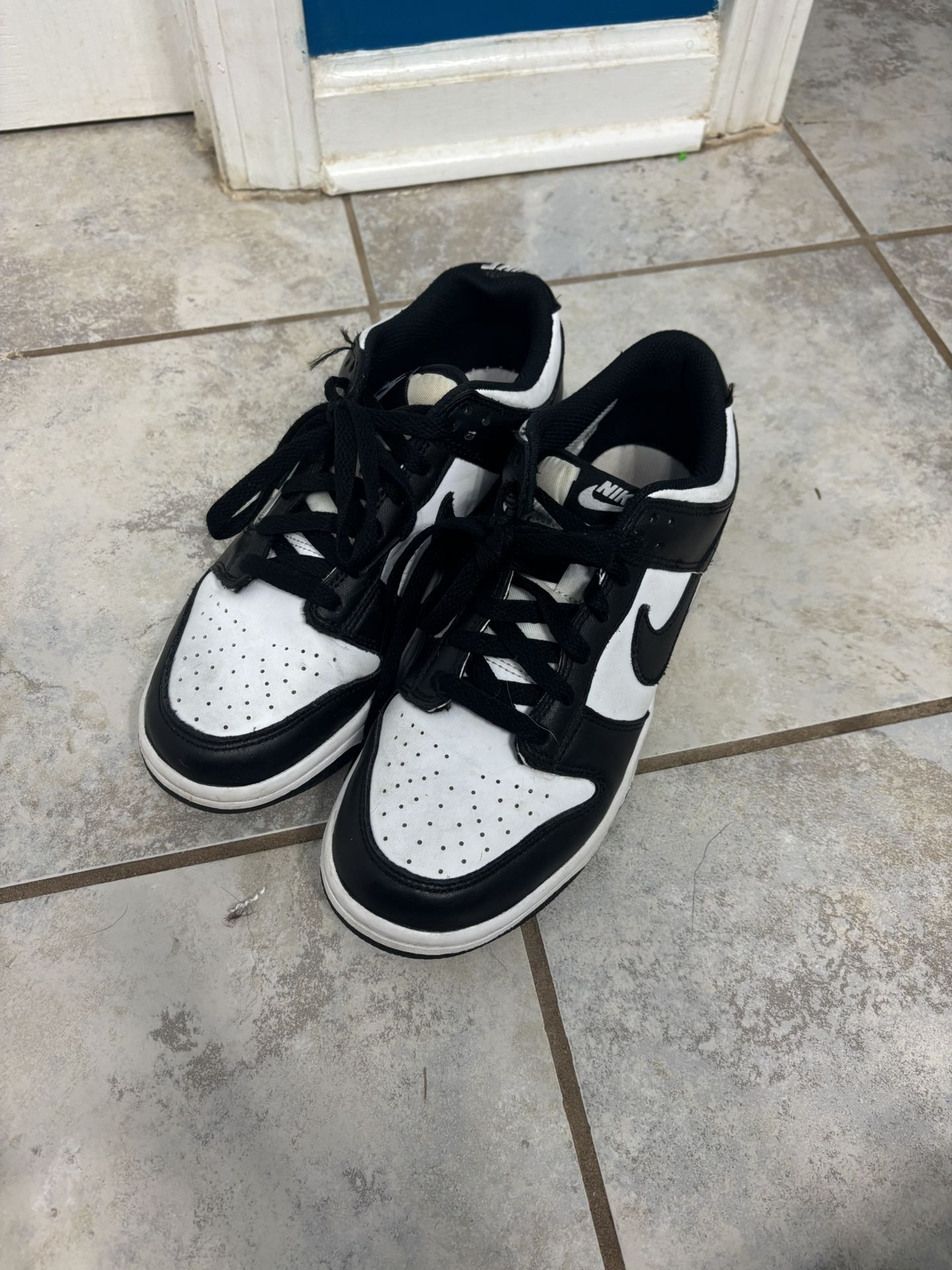 Nike Panda Dunks