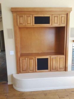Entertainment center