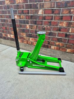 Maasdam 3-Ton Low Profile Floor Jack with Quick Lift in Green