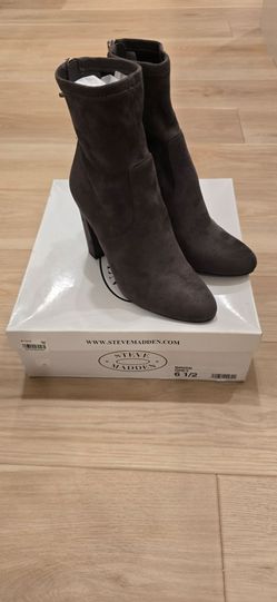 Steve Madden Brisk Grey Boots