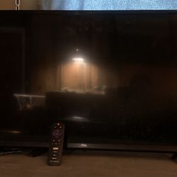 32” TCL Roku Smart TV