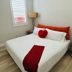 California King Size Westin Heavenly Bed with Box Spring- Pottery Barn