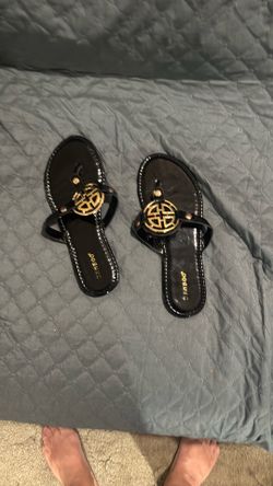 Sandals black with gold