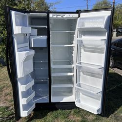 Whirlpool Refrigerator 
