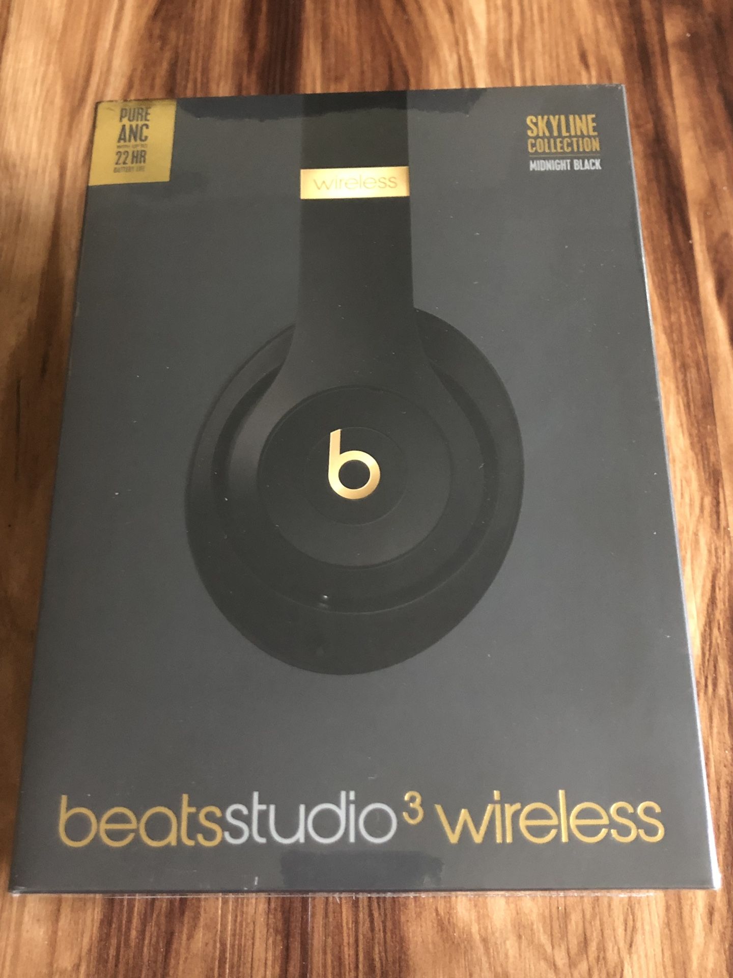 Beats Studio3 Wireless Headphones – The Beats Skyline Collection - Midnight Black- New and Sealed