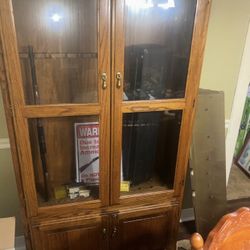 Locking Gun Cabinet 
