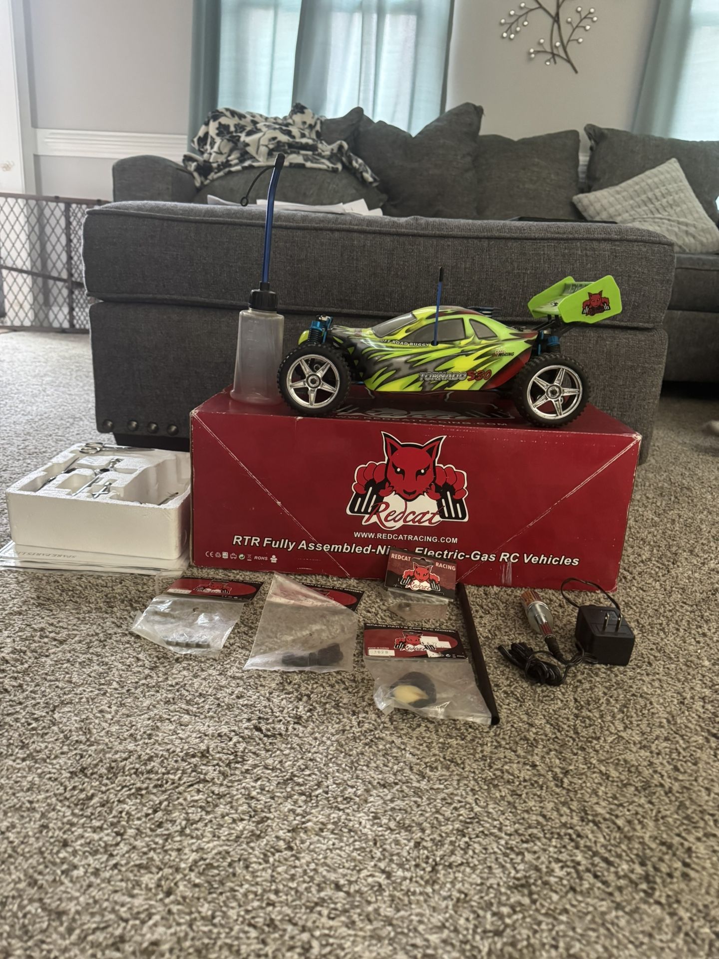 Redcat Gas powered Remote Car