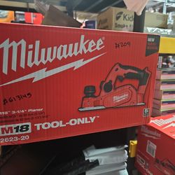 Milwaukee
M18 18V Lithium-Ion Cordless 3-1/4 in. Planer (Tool-Only)