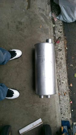 Muffler for a 95-99 Chevy Tahoe brand new