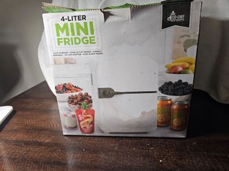 Mini Fridge