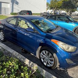 Hyunday Elantra 2013