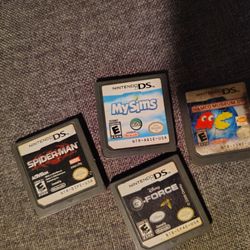 4 DS Games $30 – Works Great