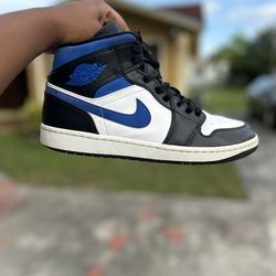 JORDAN 1 MID