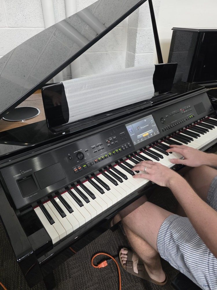 CVP809GP DIGITAL GRAND