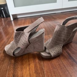 Women's Dusty Rose Wedge Sandals