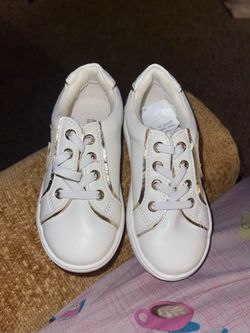 Toddler shoes
