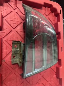 2008 acura tl type s left rear tail light