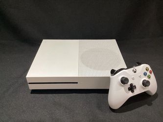 XBOX SERIES S 1 TB OF MEMORY
