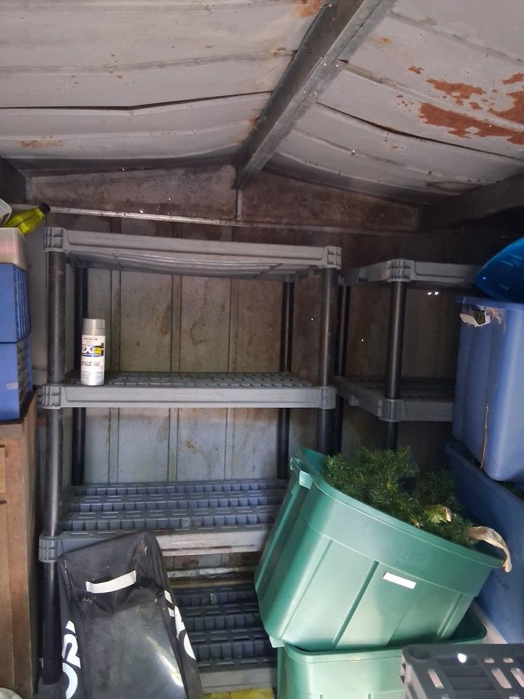 Plastic Shelving