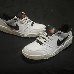 Nike 9.5