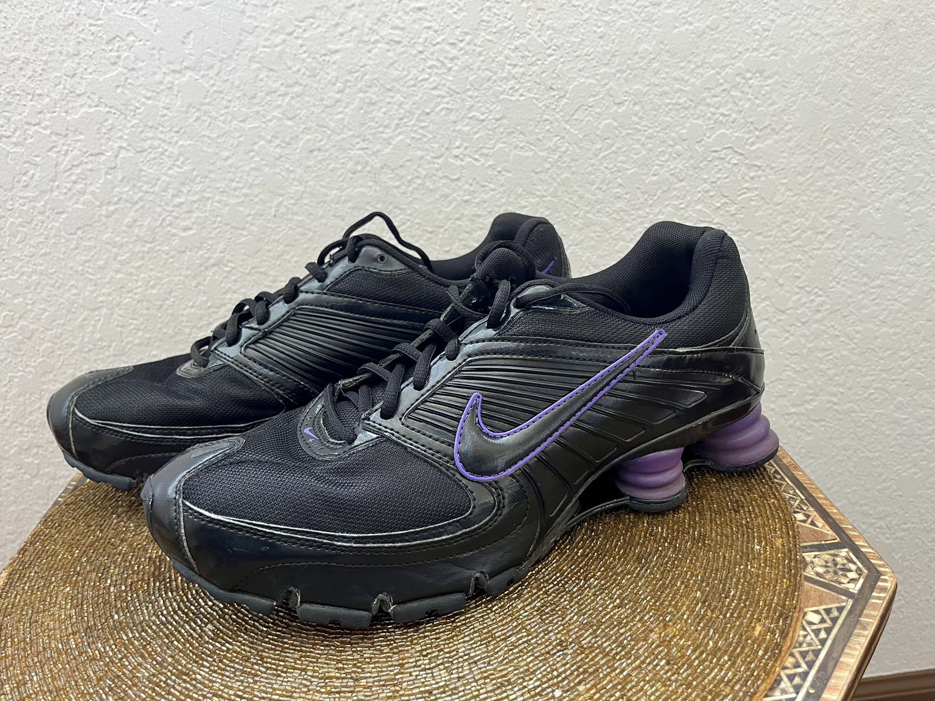 Nike Shox turbo 8 Running Athletic Shoe Size 10.5 Purple Black