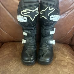 Children’s Alpine Stars Dirt Bike Boots Size 11