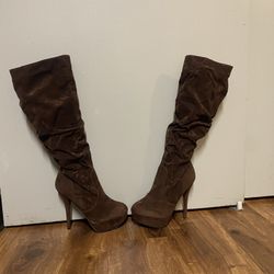 Brand New Woman’s Ami Clubwear brand Brown Knee High Boots Up For Sale 