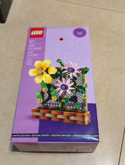 40683 LEGO Flower Trellis Display